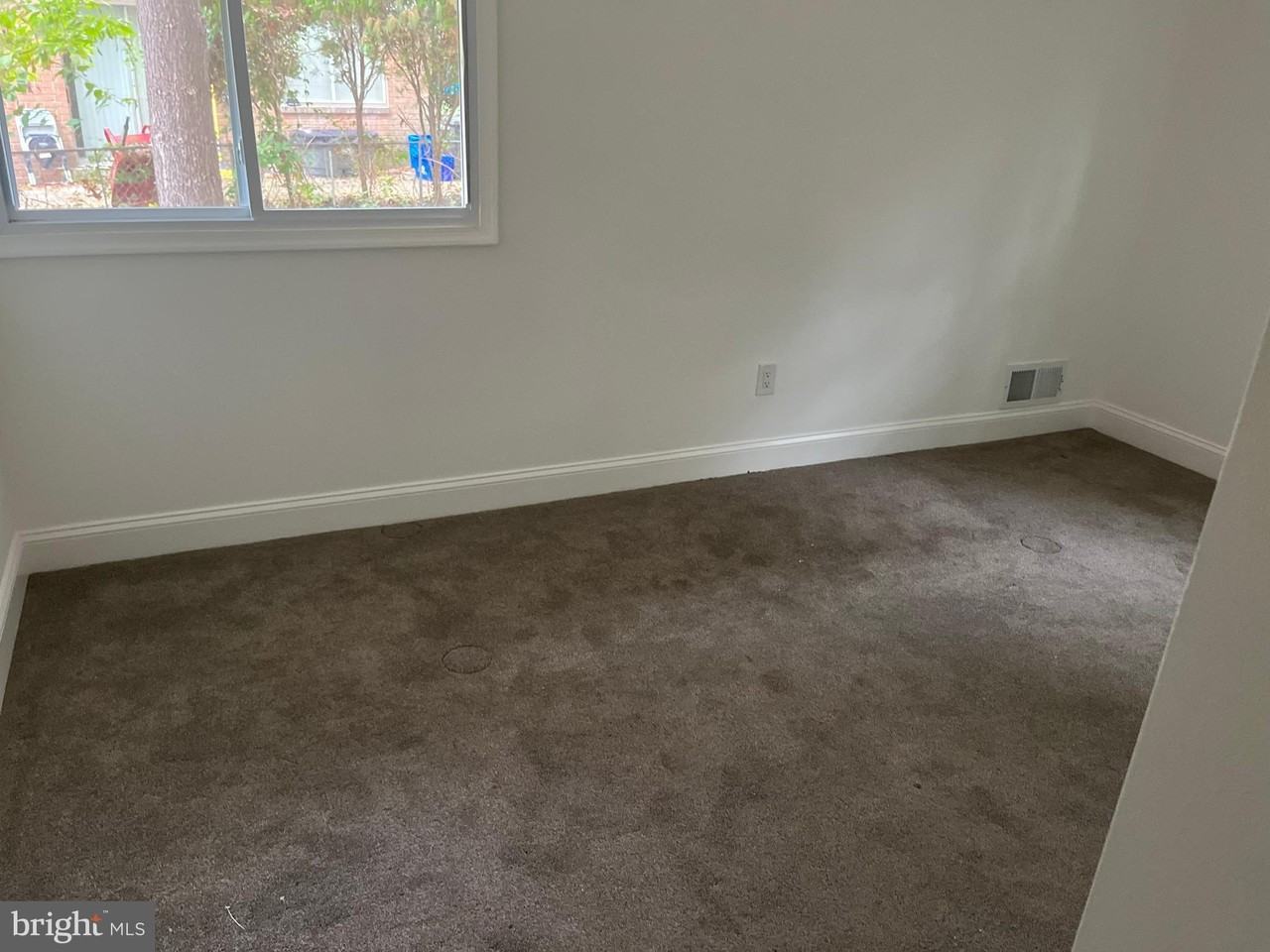 611 Winona Court - Photo 7 of 15