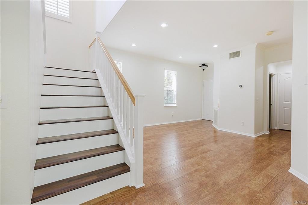 25562 Fitzgerald Avenue - Photo 2 of 8