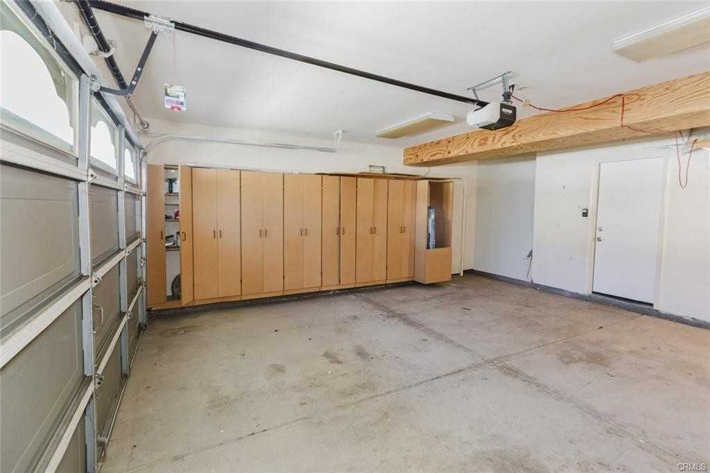 25562 Fitzgerald Avenue - Photo 3 of 8