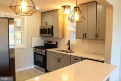 511 Lowther St - Photo 1 of 1