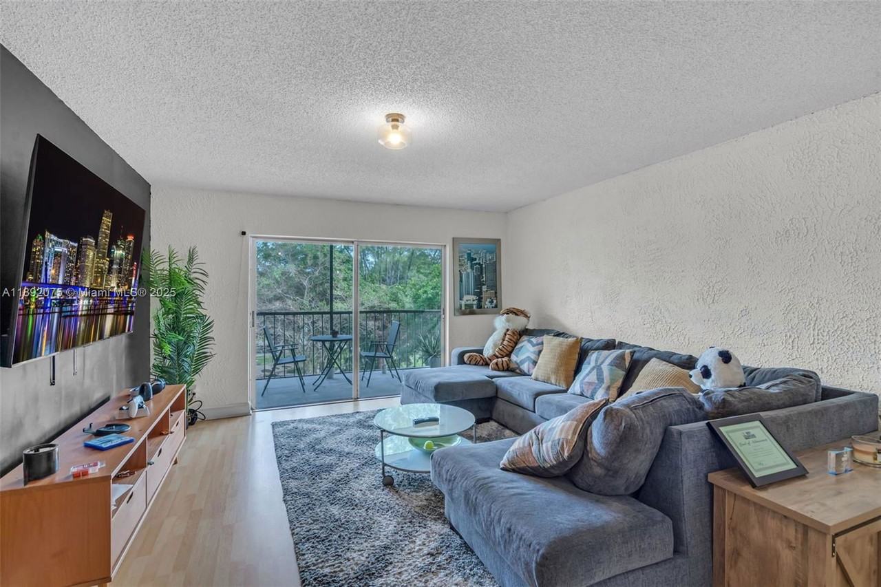 6100 S Falls Circle Dr #410 - Photo 5 of 8