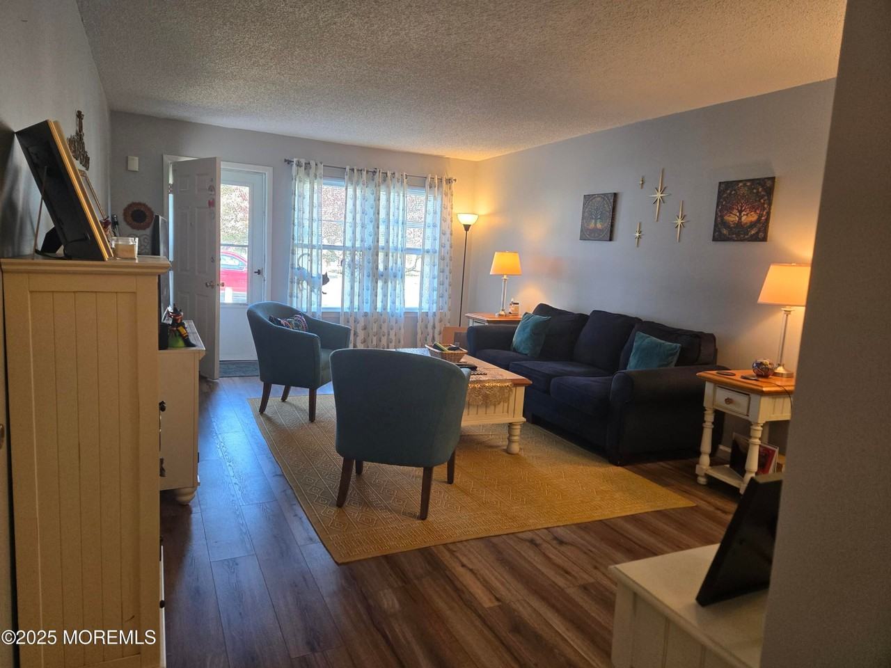 25 Mariner Place - Photo 3 of 10