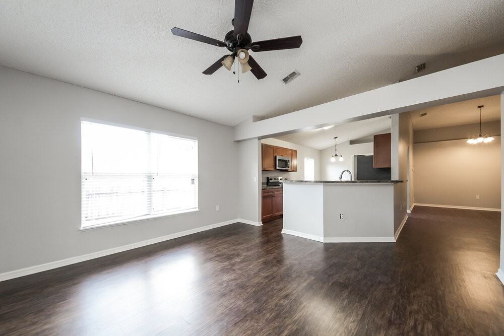 936 Welch Hill Circle - Photo 3 of 14