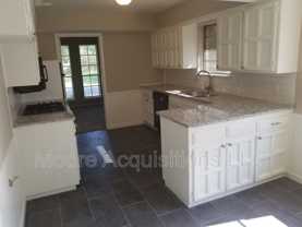 1833 Skyline Dr - Photo 1 of 1