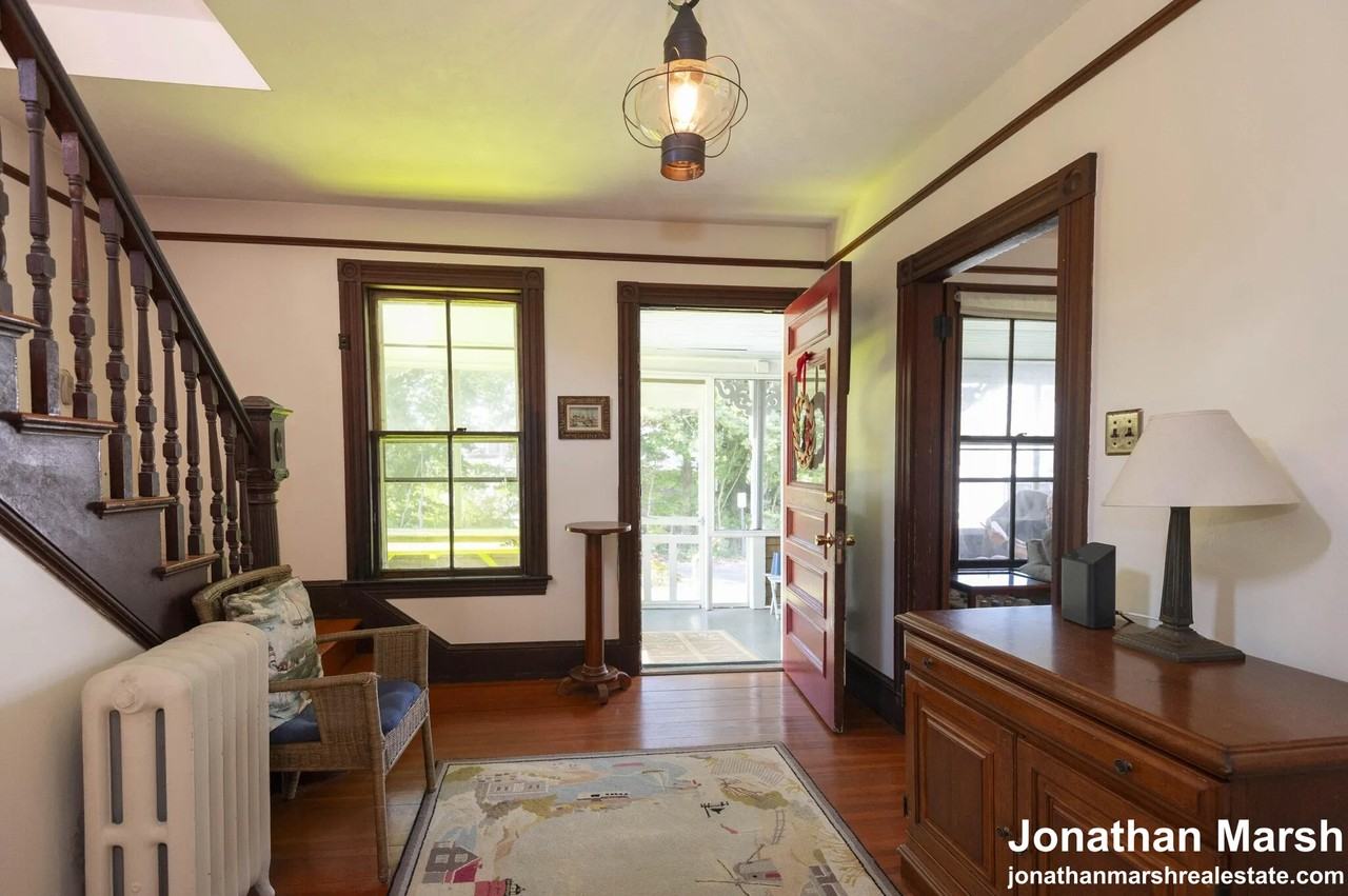15 Bowditch Rd - Photo 3 of 10