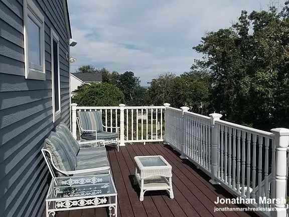 11 Charlemont Rd - Photo 2 of 28