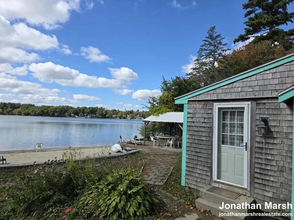 9 Sheila Rd - Photo 2 of 13