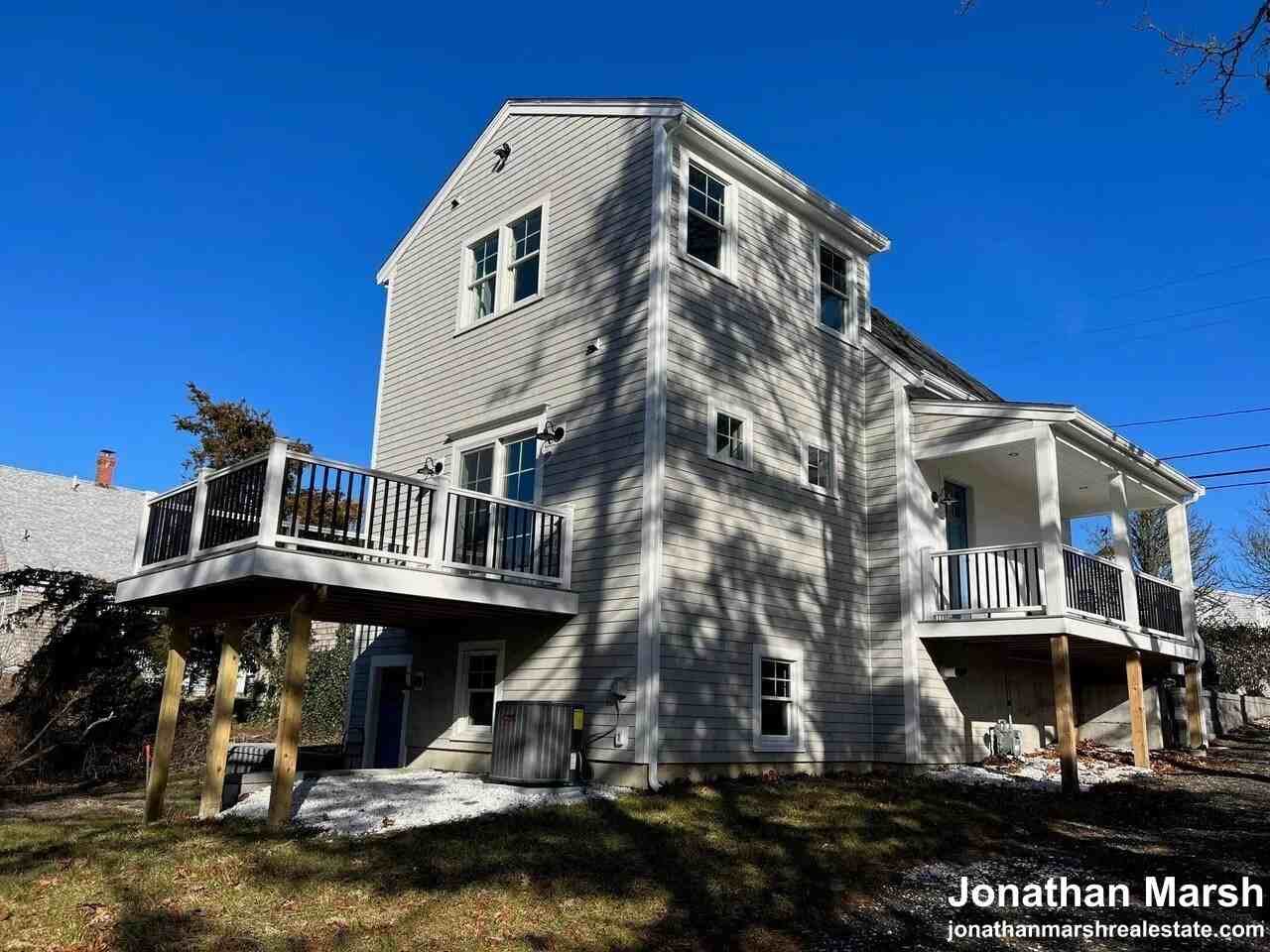 70 Barn Hill Rd - Photo 2 of 12