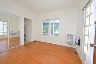 48 Navy St #6 - Photo 1 of 1