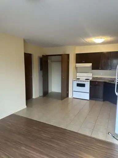 155 Louth Street - Photo 2 of 10