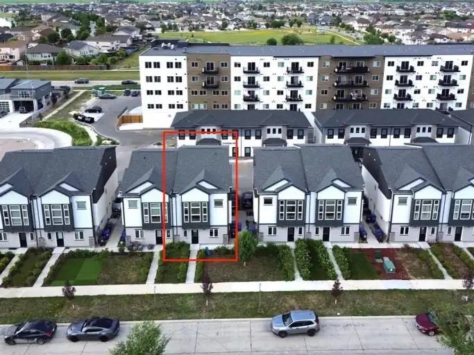 33 Nihal Bay #33 - Photo 4 of 17