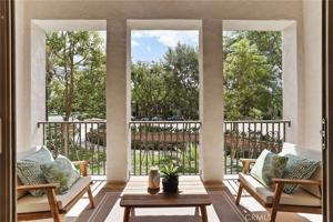 featured image of 83 City Stroll