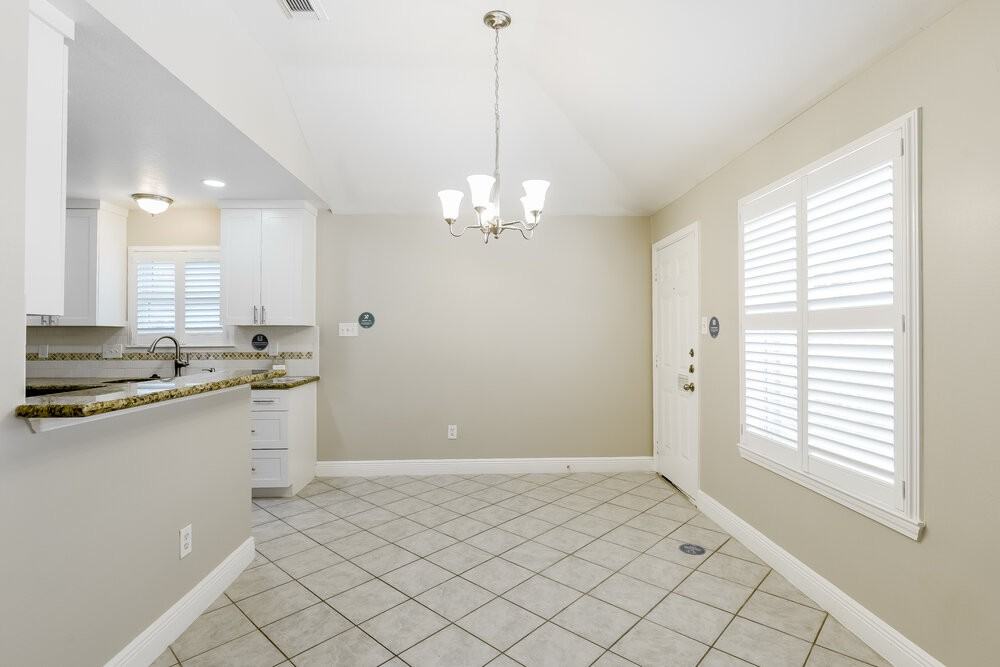 23206 Sandpiper Trl - Photo 5 of 16