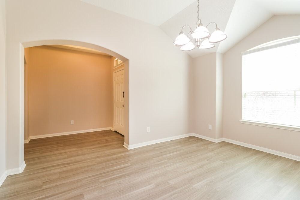 603 Lake View Dr - Photo 6 of 16