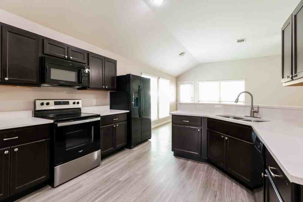 603 Lake View Dr - Photo 7 of 16