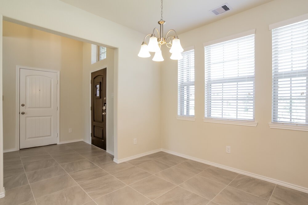 4048 Erlington Bend Trce - Photo 3 of 15