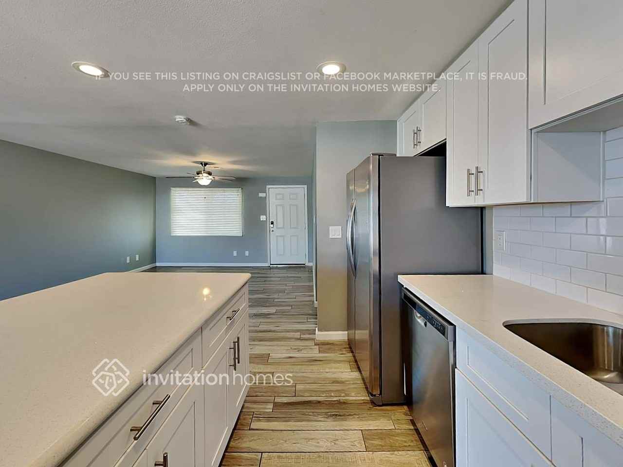 14430 N 41st Ct - Photo 7 of 16