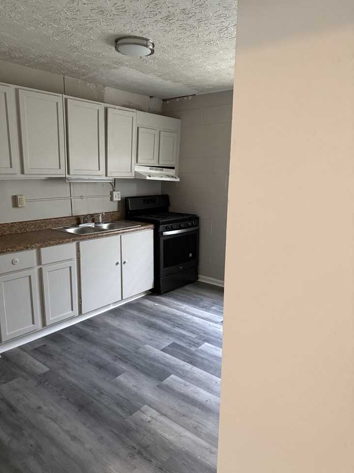 760 Illges Rd #09 - Photo 5 of 5