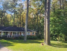 2562 3Br Ranch – Easy Access To Airport And City - Photo 1 of 1