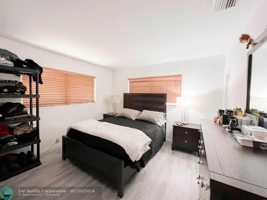 featured image of 5140 Ne 3rd Ave #REAR