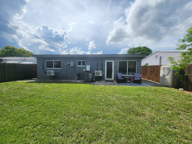 5140 Ne 3rd Ave #REAR - Photo 5 of 9