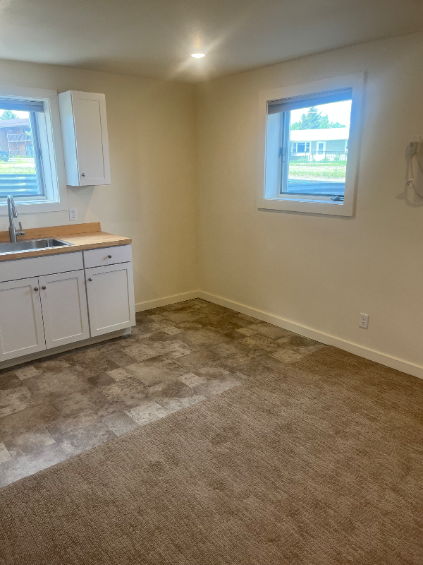 1201Q W Montana St #12 - Photo 7 of 11