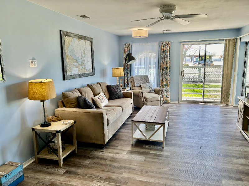 356 Clinton Reef Dr #356 - Photo 2 of 9