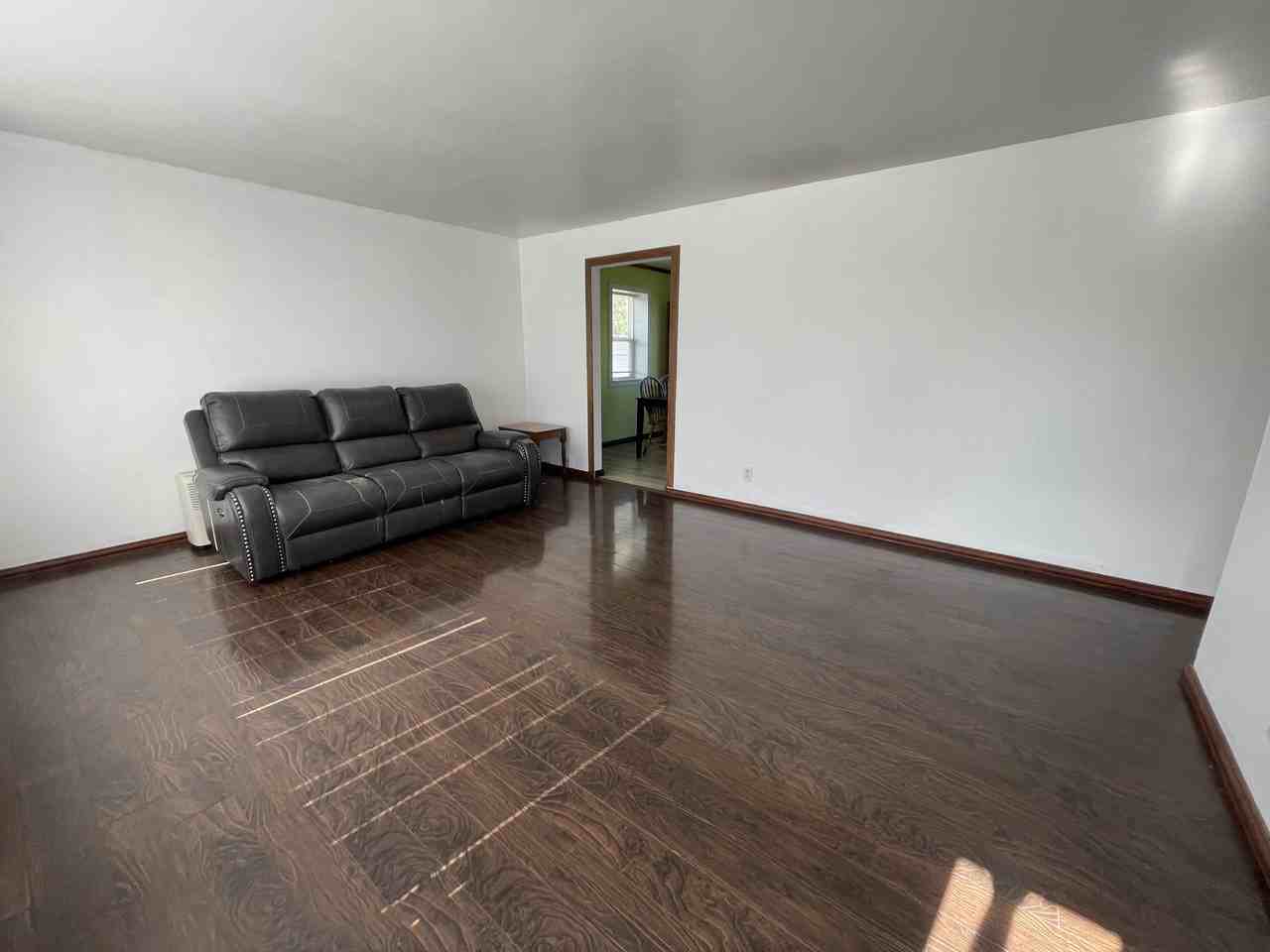 115 Lexington Dr #NA - Photo 2 of 11