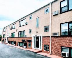 featured image of 2738 Hessing St #10