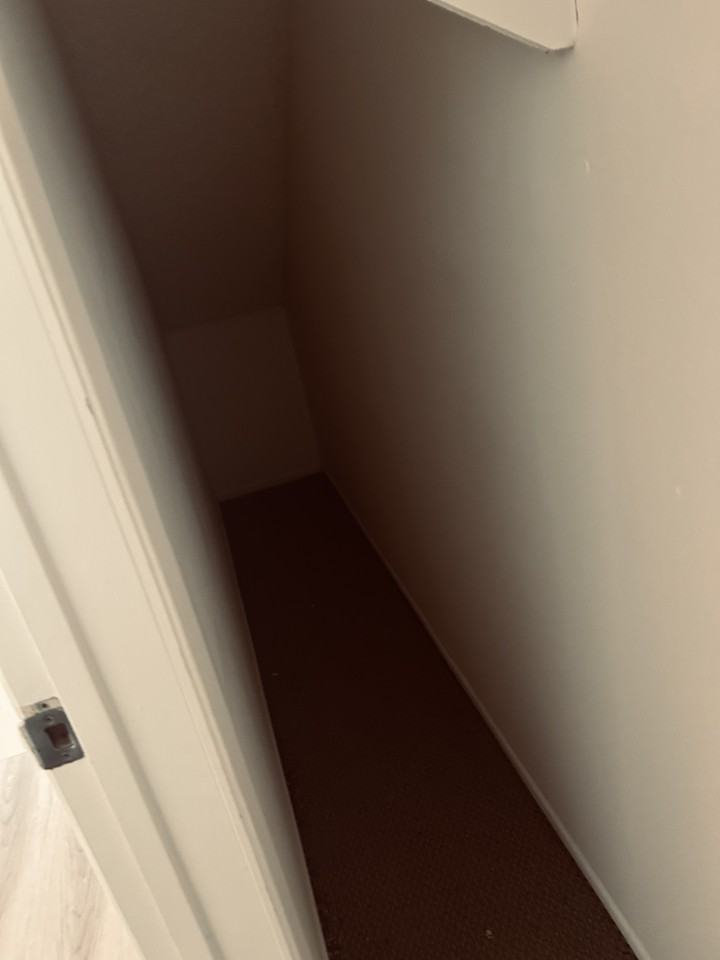 13040 Moorpark Street #102 - Photo 5 of 18