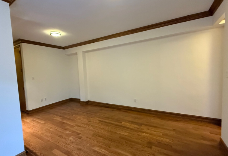 1684 York Ave #5A - Photo 5 of 7