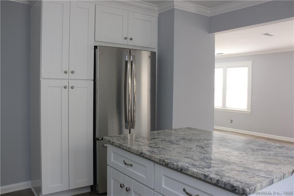 41 Colonial Rd - Photo 4 of 8