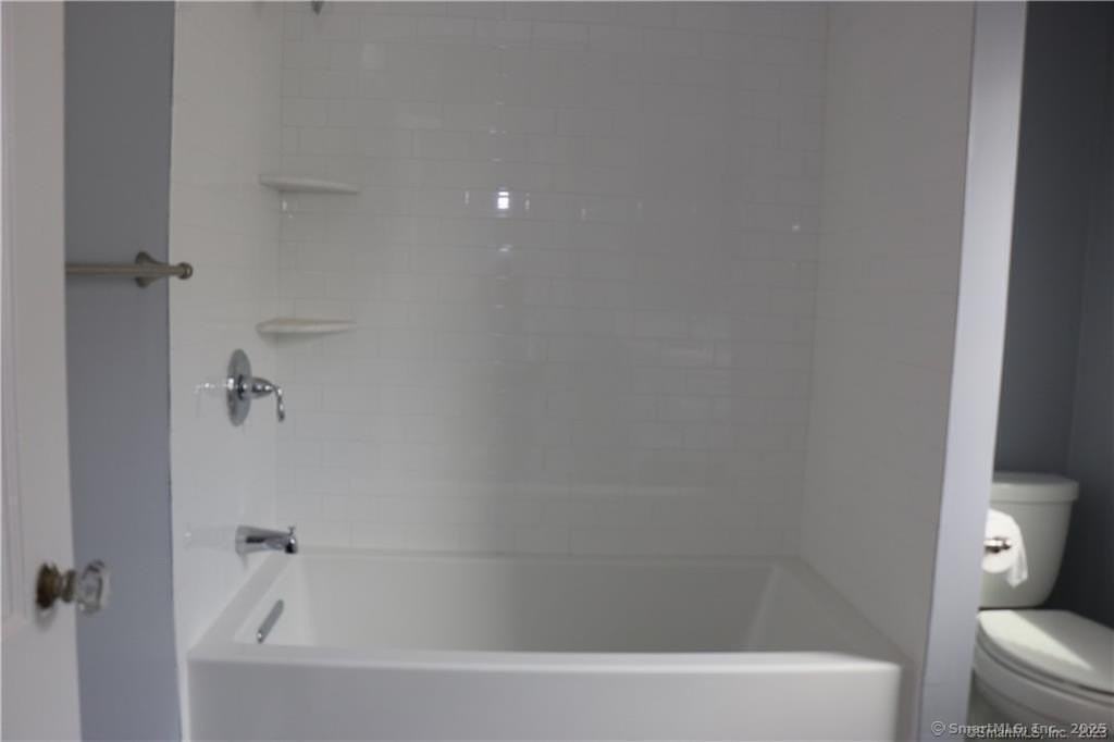 41 Colonial Rd - Photo 7 of 8