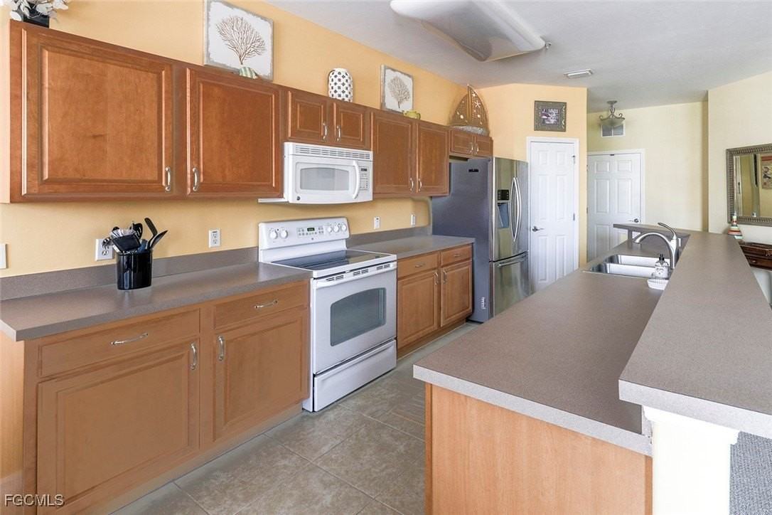 11700 Pasetto Ln Apt 210 #210 - Photo 4 of 24