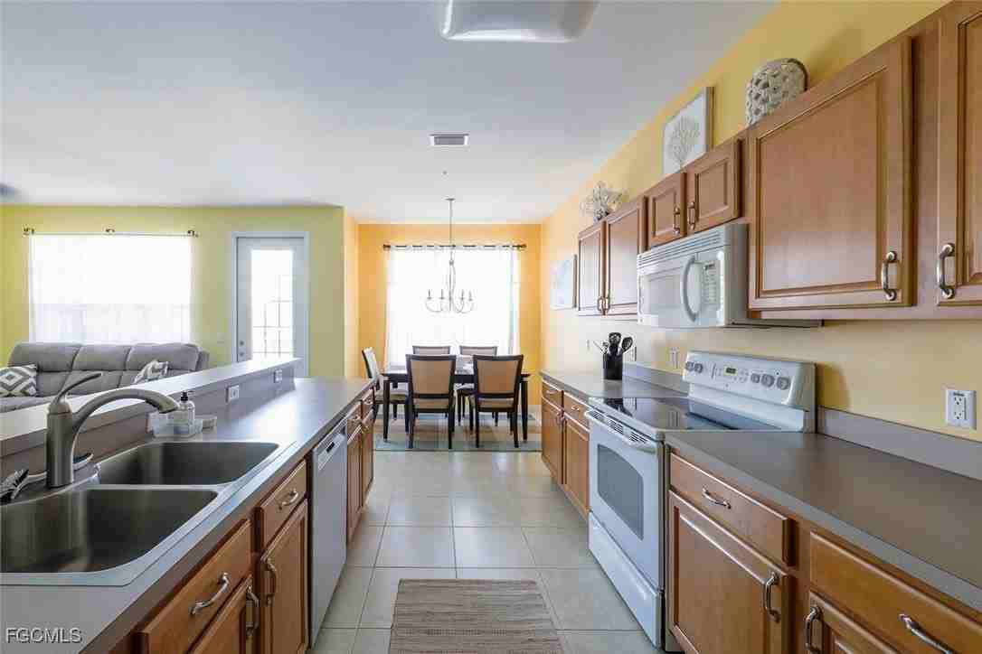 11700 Pasetto Ln Apt 210 #210 - Photo 5 of 24