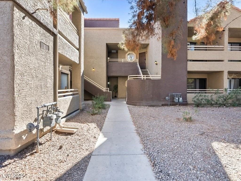 5052 South Rainbow Boulevard #201 - Photo 3 of 24