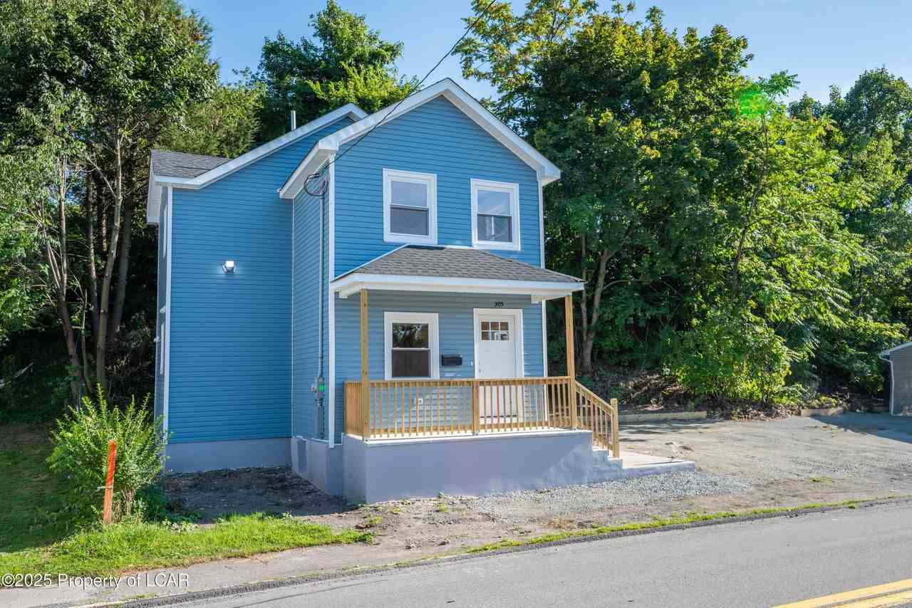 305 Parsonage St - Photo 2 of 20