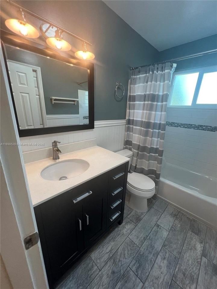 141 Nw 72nd Way #1 - Photo 7 of 11