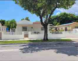 2252 Sw 10th St #C - Photo 1 of 1