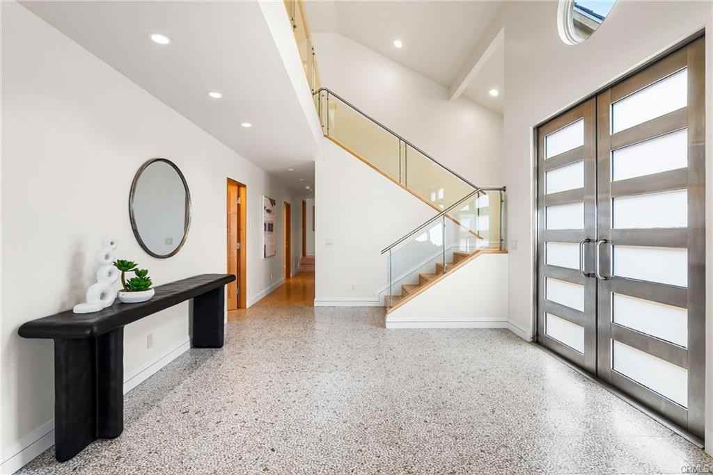1554 E Oceanfront - Photo 2 of 8