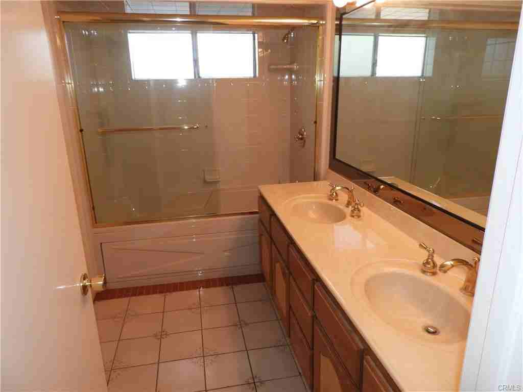 1554 Las Lunas St - Photo 2 of 6