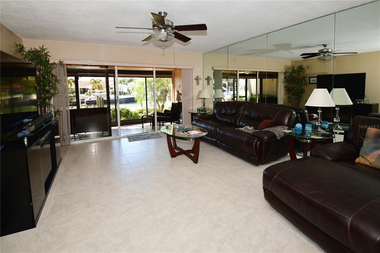 4730 Brittany Dr S #35 - Photo 4 of 27