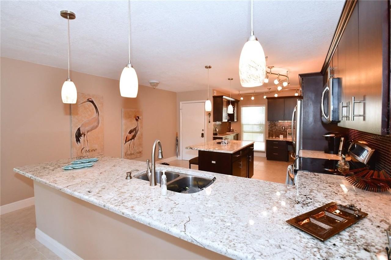 4730 Brittany Dr S #35 - Photo 7 of 27