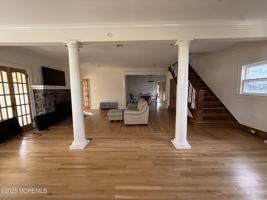 featured image of 210 N Lincoln Avenue unit: Winter 25