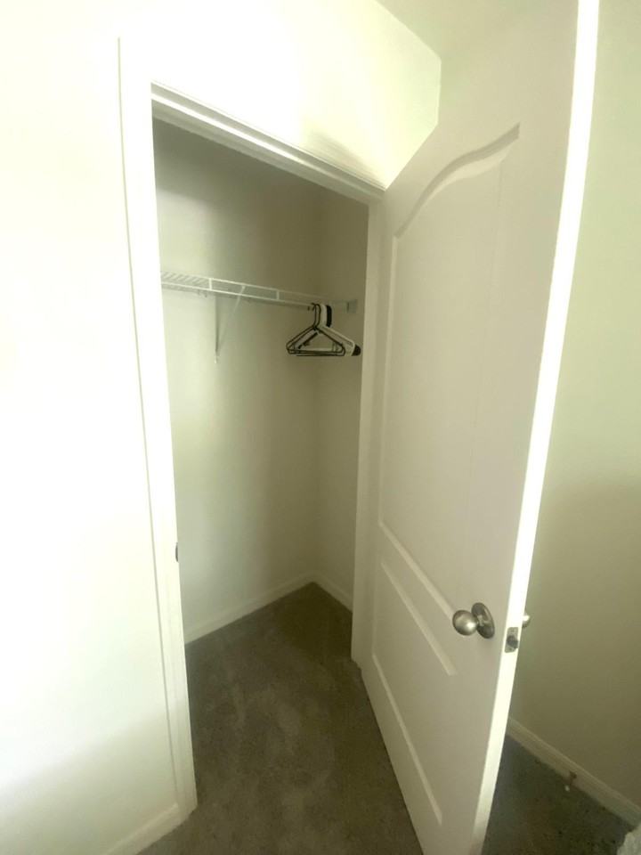 Portadown St - Photo 2 of 3