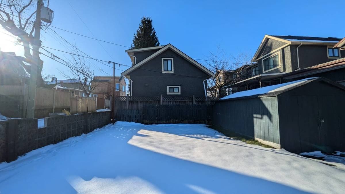 3404 East 26th Avenue - Photo 2 of 21