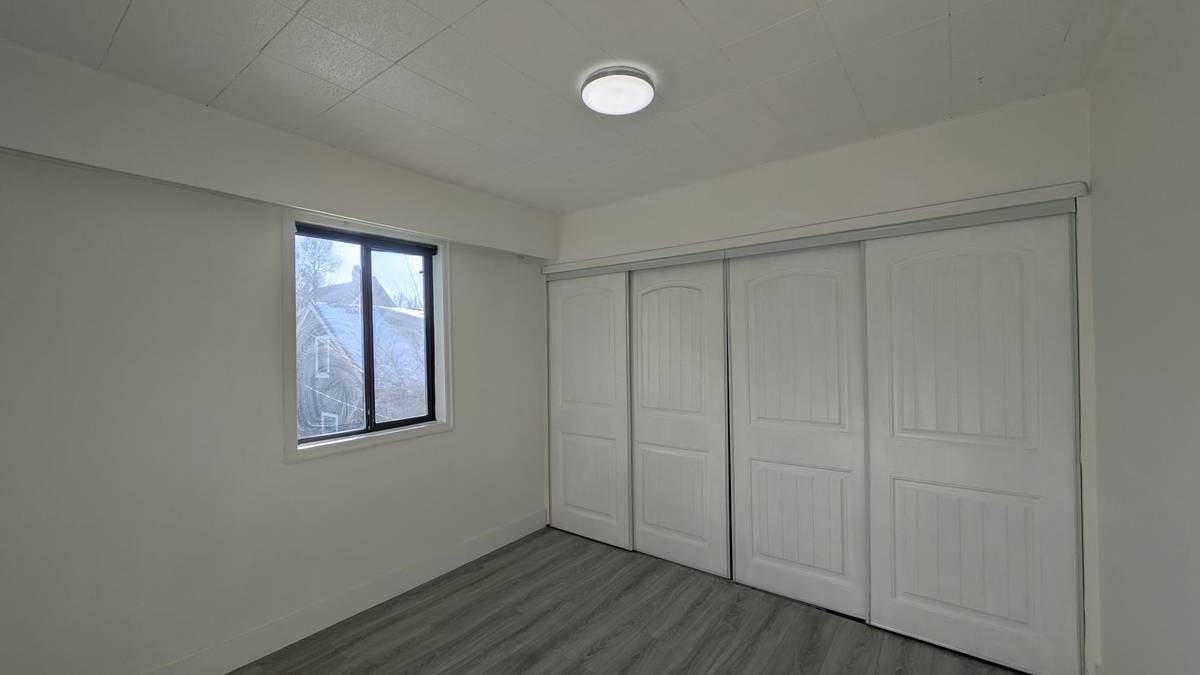 3404 East 26th Avenue - Photo 5 of 21