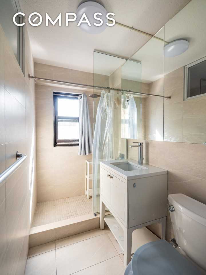 520 East 81st Street #10H - Photo 4 of 7