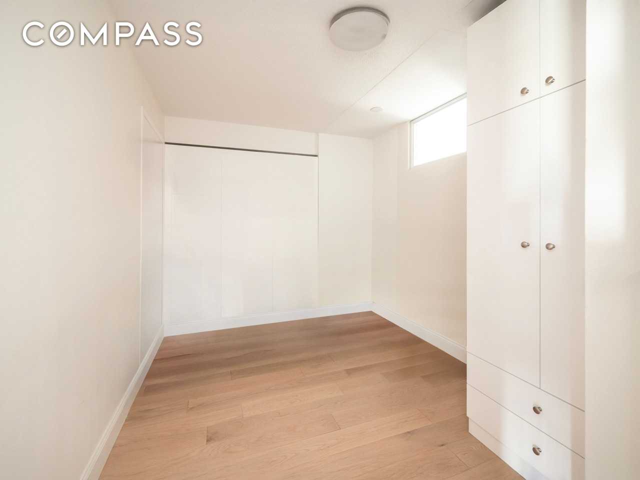 520 East 81st Street #10H - Photo 5 of 7