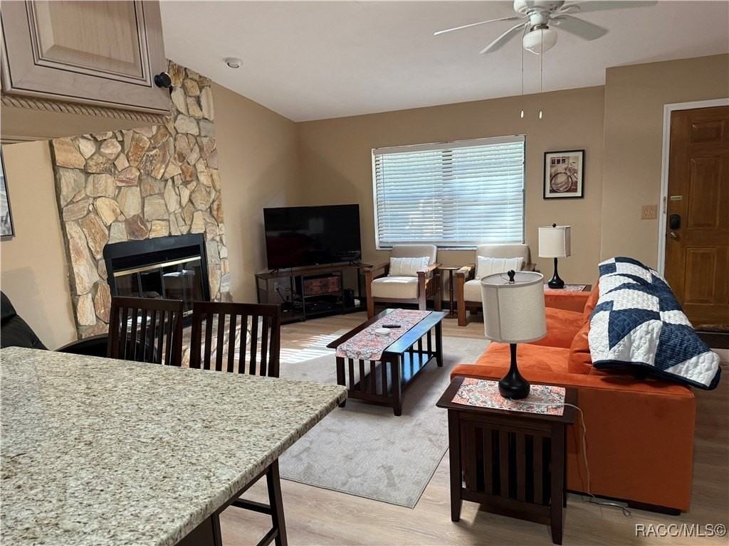 6792 S Holly Oak Pt - Photo 3 of 17